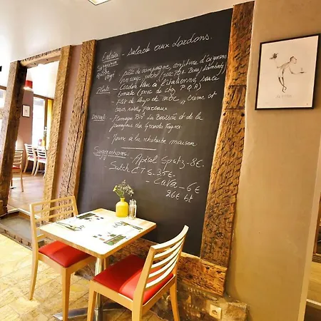 O Chomiere ホテル スタヴロ